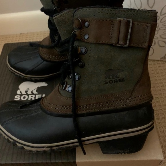 Sorel Womens Winter Fancy Lace II Boot Mid Calf Sorel Womens Winter Fancy Lace II Boot Mid Calf